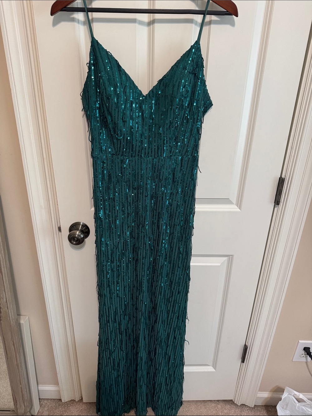 City vibe emerald Sequin gown